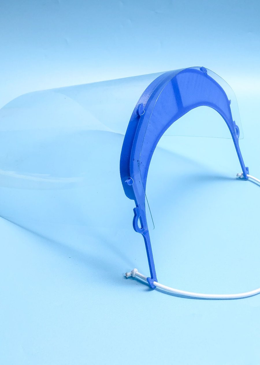 Face Shield hasil fabrikasi cepat