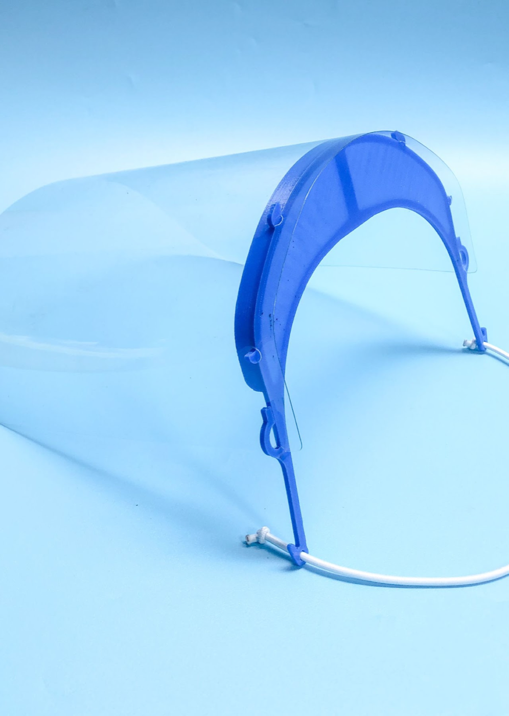 Face shield hasil pengembangan produk